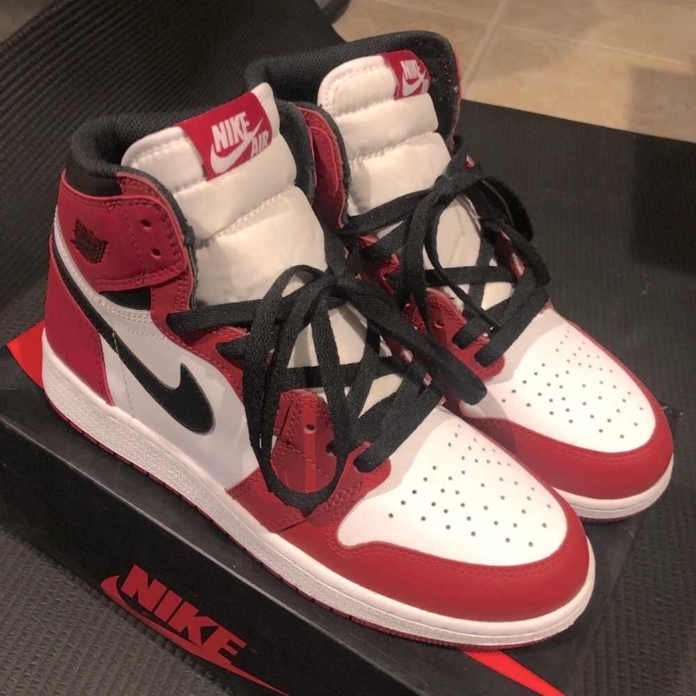 Nike Air Jordan 1 Chicago OG 2015 size 7 Brand New - OG Everything I XI 11 VI 6